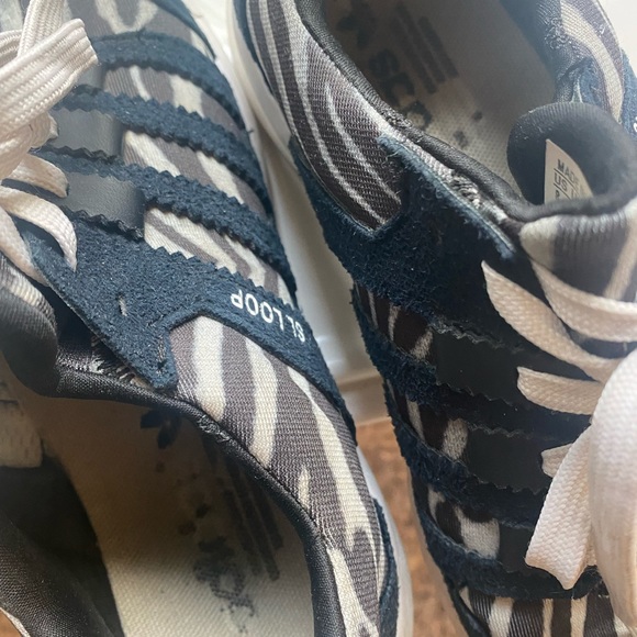 Adidas SL Loop Zebra print size 8 sneakers; previously worn. So comfy and cute - Picture 3 of 5